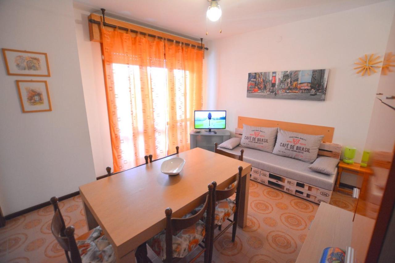 Lignano Nette Wohnung Naehe Am Meer Lignano Sabbiadoro Exteriér fotografie